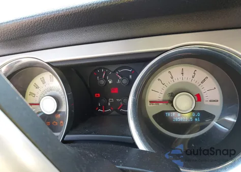 2011 Ford Mustang V6 Premium z USA, uszkodzony, nr VIN 1ZVBP8AM7B5146676